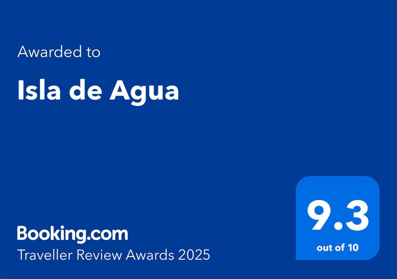 ホテル Isla De Agua ギリ・アイル エクステリア 写真